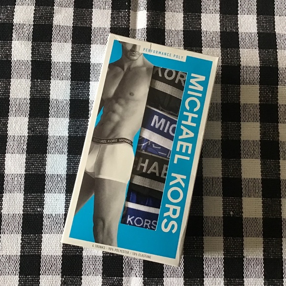 NWT Michael Men’s Performance Poly 4 Pack Trunks Briefs Underwear size L - Picture 1 of 3